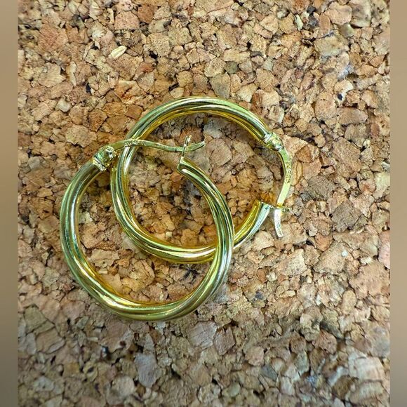 NEW Nordstrom Gold Plated 925 Sterling Silver Classic Twist Hoop Earrings - Picture 2 of 4